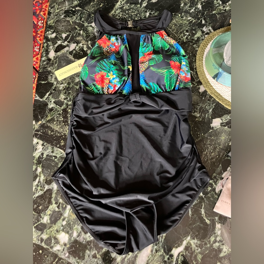 NEW Baishenggt I pc. Bathing Suit